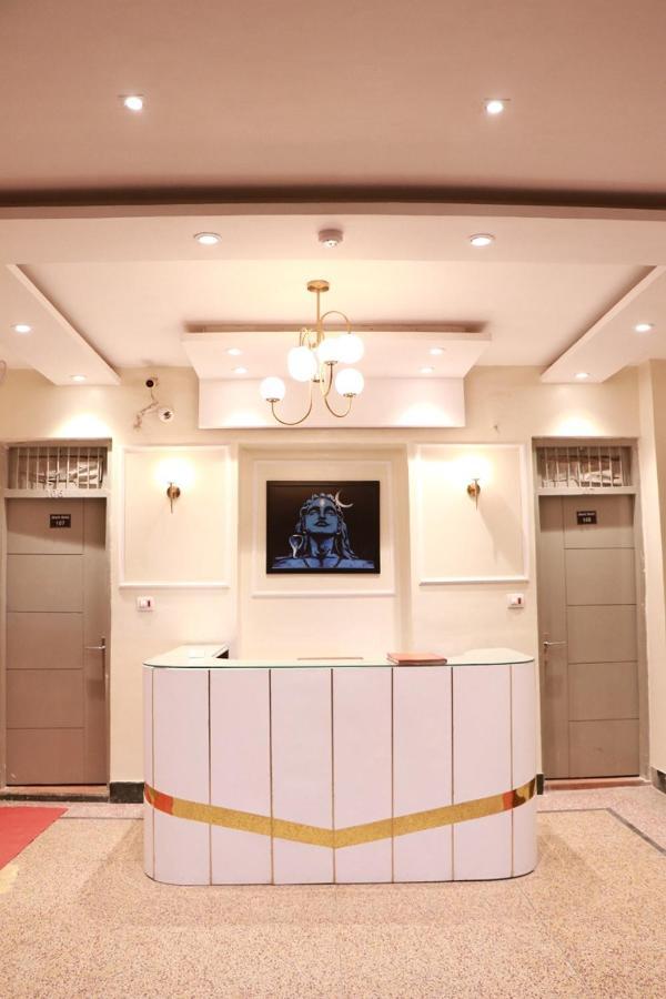 Amrit Hotel New Delhi Exterior foto